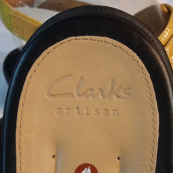 Clarks  (New) - Picture 4 of 6